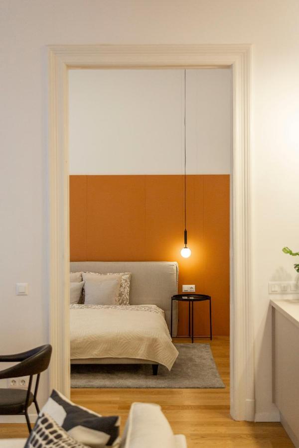Luxurious Minimalist Residence With Sauna By Prestige Homes Budapesta Exterior foto