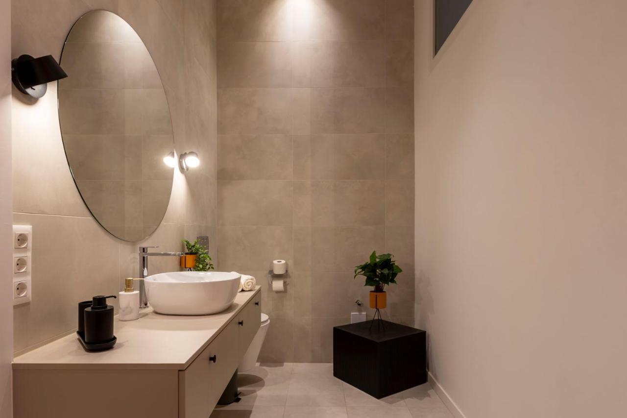 Luxurious Minimalist Residence With Sauna By Prestige Homes Budapesta Exterior foto